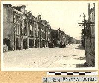 重慶南路專賣局前的三輛汽車被搗毀藏品圖，第1張